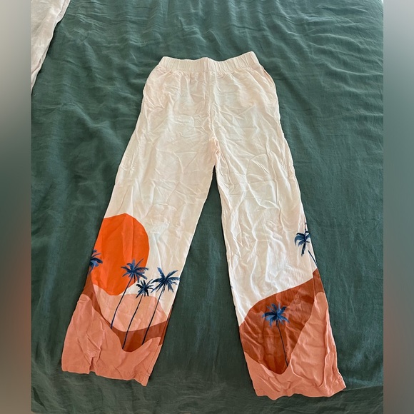 Thin and Airy Summer Pant - Picture 2 of 3